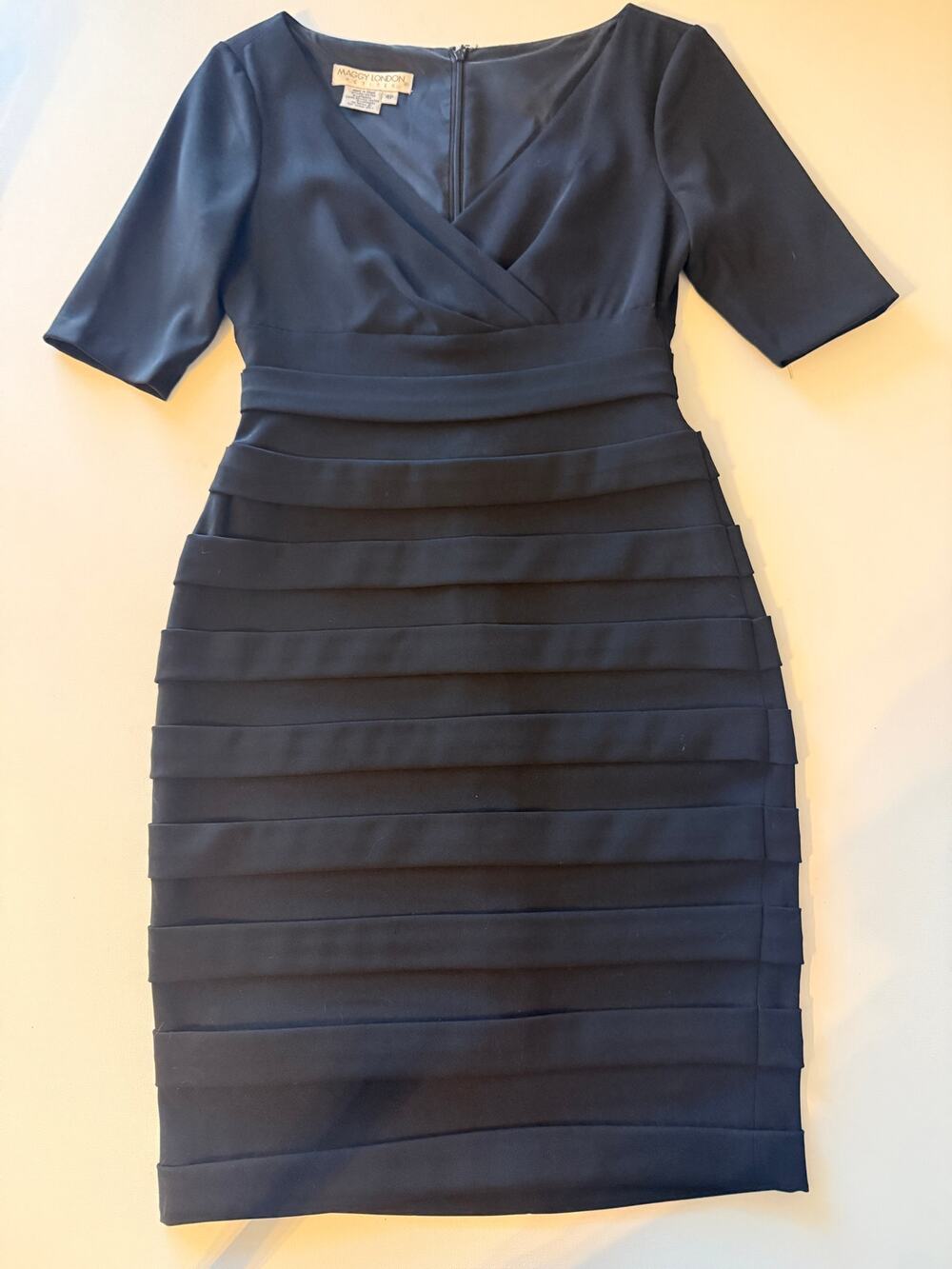 Maggy London Petites Dress Womens 4P Black Tiered Sheath Cocktail V Neck